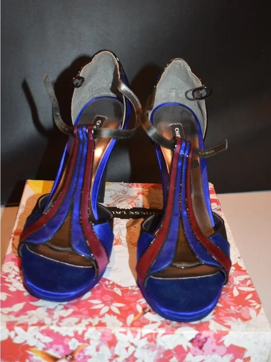 Chinese Laundry Blue and Burgundy T-Strap Heels - Picture 1 of 8